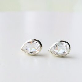 しずく形白水晶のピアス