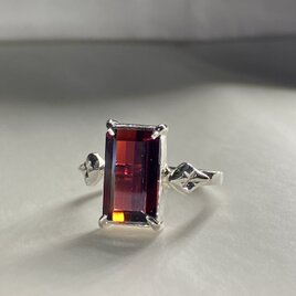ガーネットリングの画像
