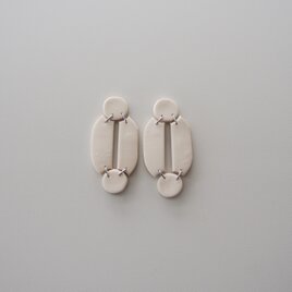 Patch work earrings /beigeの画像