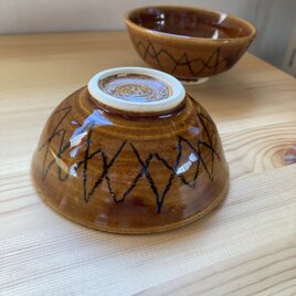 お茶碗　ギザギザもよう①