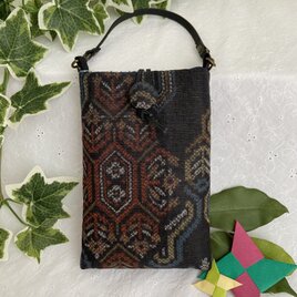 着物リメイク　紬　スマホポーチ　ハンドメイド