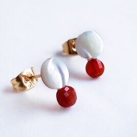シェルと天然石のピアス(レッドアゲート)