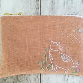 ネコのフラットミニポーチ☆手刺繍の画像