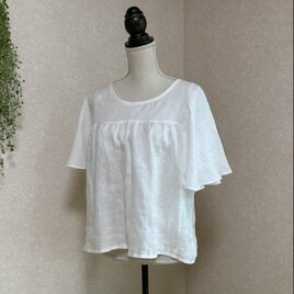 ふんわりリネンのひらひら蝶々みたいなお袖のブラウス ホワイト