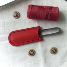 イタリア革の糸切りはさみケース／赤
