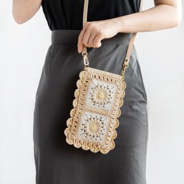 《再販! 受注制作》マーガレットモチーフ スマホショルダー