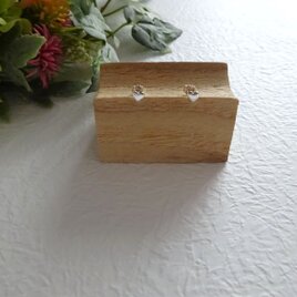 とっても小さいピアス　ハートタイプ