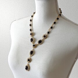 ヴィンテージ*ジェットブラックのY字ネックレス