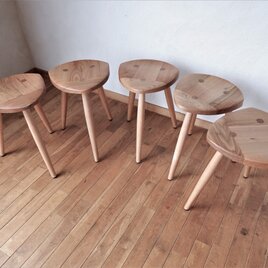 【 現品1点限り 】展示品SALE　くるみのサドルスツール