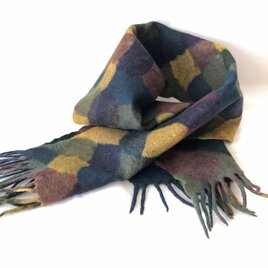 羊毛フェルトのマフラー