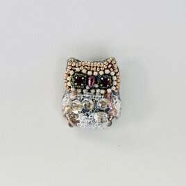 ビーズ刺繍ブローチ#フクロウ1