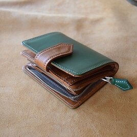 高級イタリアンレザー使用　ミドルサイズ財布　グリーン×コニャックの画像