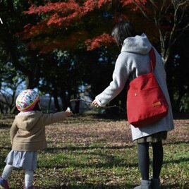 倉敷帆布の大きなたてながショルダー　あか