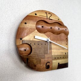 雲が住む街の時計