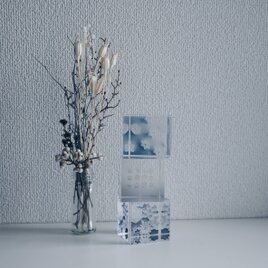 [風景標本］　風景を閉じ込めたアクリルキューブ　雪の結晶の画像