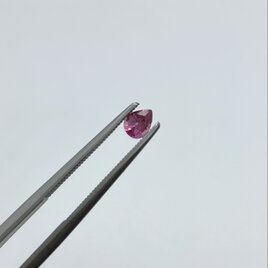 ピンクサファイア ペアシェイプ 天然石