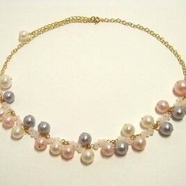 ふんわりエアーパールネックレス