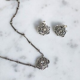 【special price box】rose (ピアス)の画像