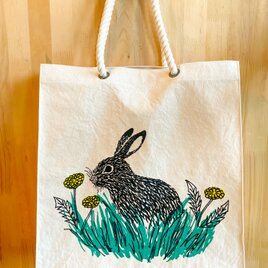 rope handle bag - rabbit and dandelionの画像