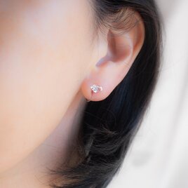 グリーンカルセドニーのシンプルひとつぶイヤリング