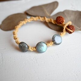 hemp&ﾗﾌﾞﾗﾄﾞﾗｲﾄのﾌﾞﾚｽﾚｯﾄ