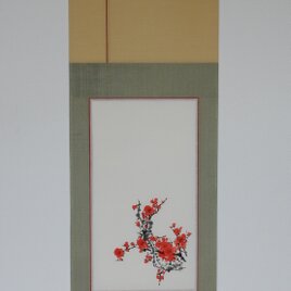 モダン掛け軸　「梅花」　(1)の画像
