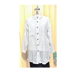 綿素材☆ジャガード織り★スタンドカラーのオーバーシャツ☆ホワイトの画像