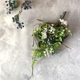 スワッグ　飛ぶ白花　秋色あじさい　アーティフィシャルフラワー　造花　結婚式　ウエルカムボード　グリーン　玄関　の画像