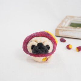 【受注製作】なりきり焼き芋のまゆパグ(フォーン・黒)　羊毛フェルト
