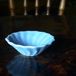 碧釉小鉢（ターコイズブルーの小鉢です。デザートなどにもどうぞ！）の画像