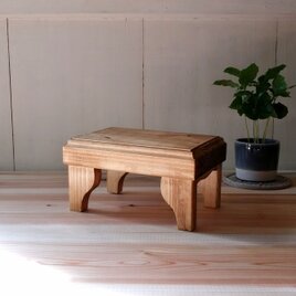 かわいいサイズの木製アンティークミニテーブル トレイ ①の画像