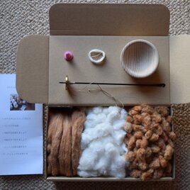 糸紡ぎセット（クリ）種付き綿とコットンスライバーとタクリスピンドルの画像