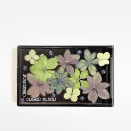 押し花コンパクトミラー（白） | iichi 日々の暮らしを心地よくする
