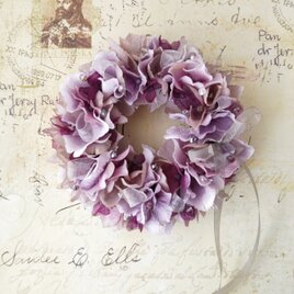purple glass wreathの画像