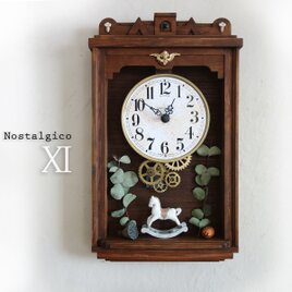 【送料無料】NOSTALGICOⅪ #011 レトロな掛け時計　Mサイズ 手作り品 アンティーク調 木製　インテリアの画像