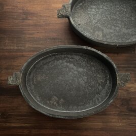 オーバル深皿(グラタン皿)  黒釉&黒泥彩　「継」handleの画像