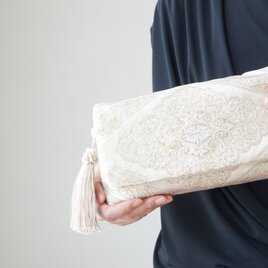 【花菱に唐草模様　ゴールド帯リメイク クラッチバック＆ハンドバック】結婚式、パーティー、お呼ばれの日、七五三に。の画像