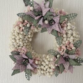 籐のリース　白いクリスマスリース