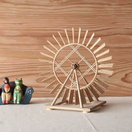 かぜしらす・木の風車（組子細工）
