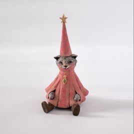 とんがり帽子の猫 - 塑像の画像