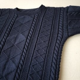 ダークネイビー　手編みガンジーセーターの画像