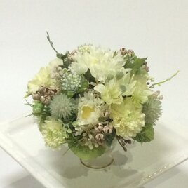 優しい色のアレンジメント   （造花、お花いっぱい、小さめ、母の日、結婚祝い、新築祝い、敬老の日）の画像