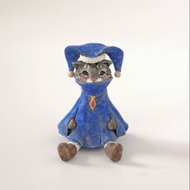 道化帽子の猫 - 塑像の画像