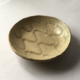 クシ目 中皿の画像