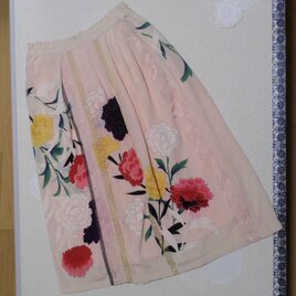 ◆送料無料◆　印象的な花柄の着物地ロングスカートの画像