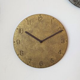 古塗装のモルタル掛け時計（鋳肌真鍮色）の画像