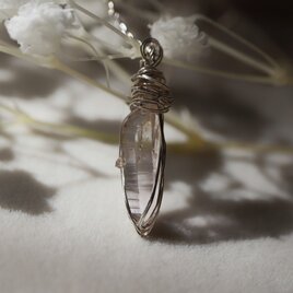 玉山金山産水晶のペンダント