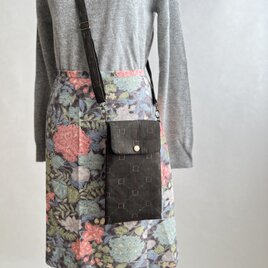 旅するスマホショルダーバッグ　結城紬のお着物から 着物リメイクの画像
