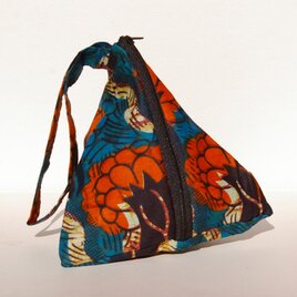 【送料無料】マラウィ産 アフリカ布の三角ポーチの画像