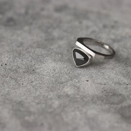 ダークグレーダイヤモンドリング【Pt950】の画像